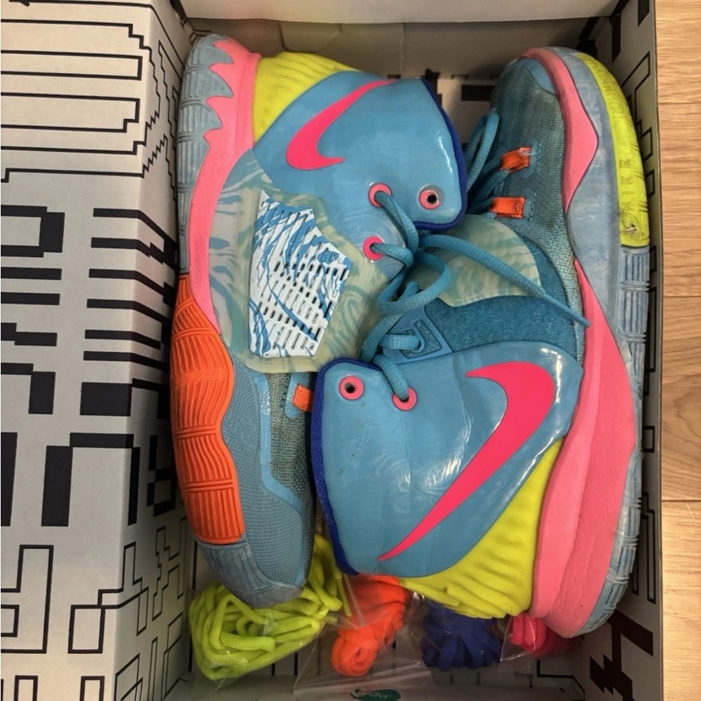Nike Size 6Y Blue and Pink Kyrie Sneakers